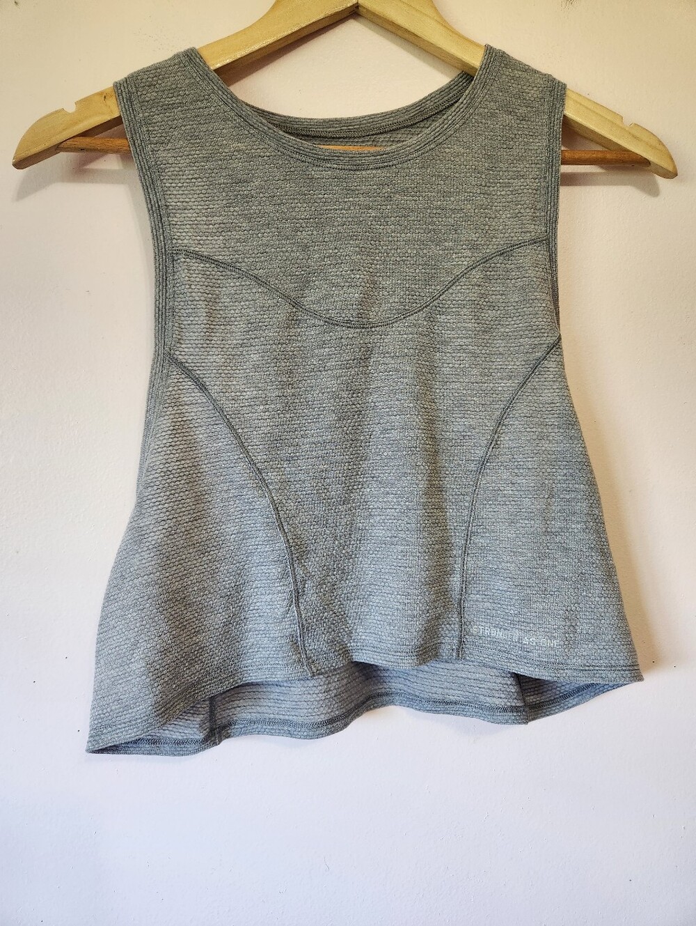 Lululemon x Barry's Stronger As One Textured Crop Muscle Tank Grey Athleisure